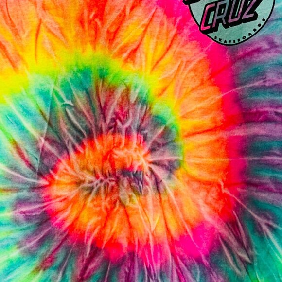 NWT Santa Cruz Tie Dye T-Shirt Size M Only at Tillys Spiral Logo Rainbow - Picture 5 of 13